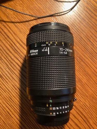 Nikon zoom nikkor 210mm - af,